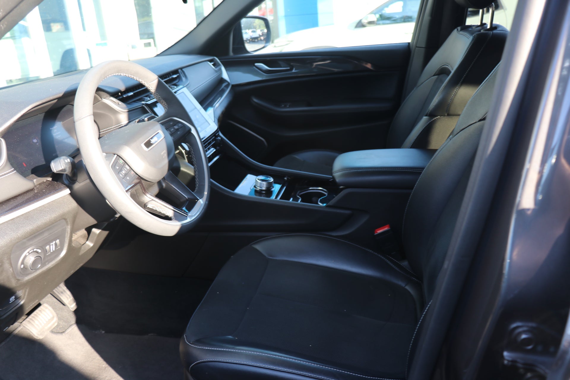 2023 Jeep Grand Cherokee L Altitude 4x4