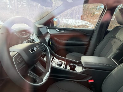 2024 Jeep Grand Cherokee L Laredo X 4x4