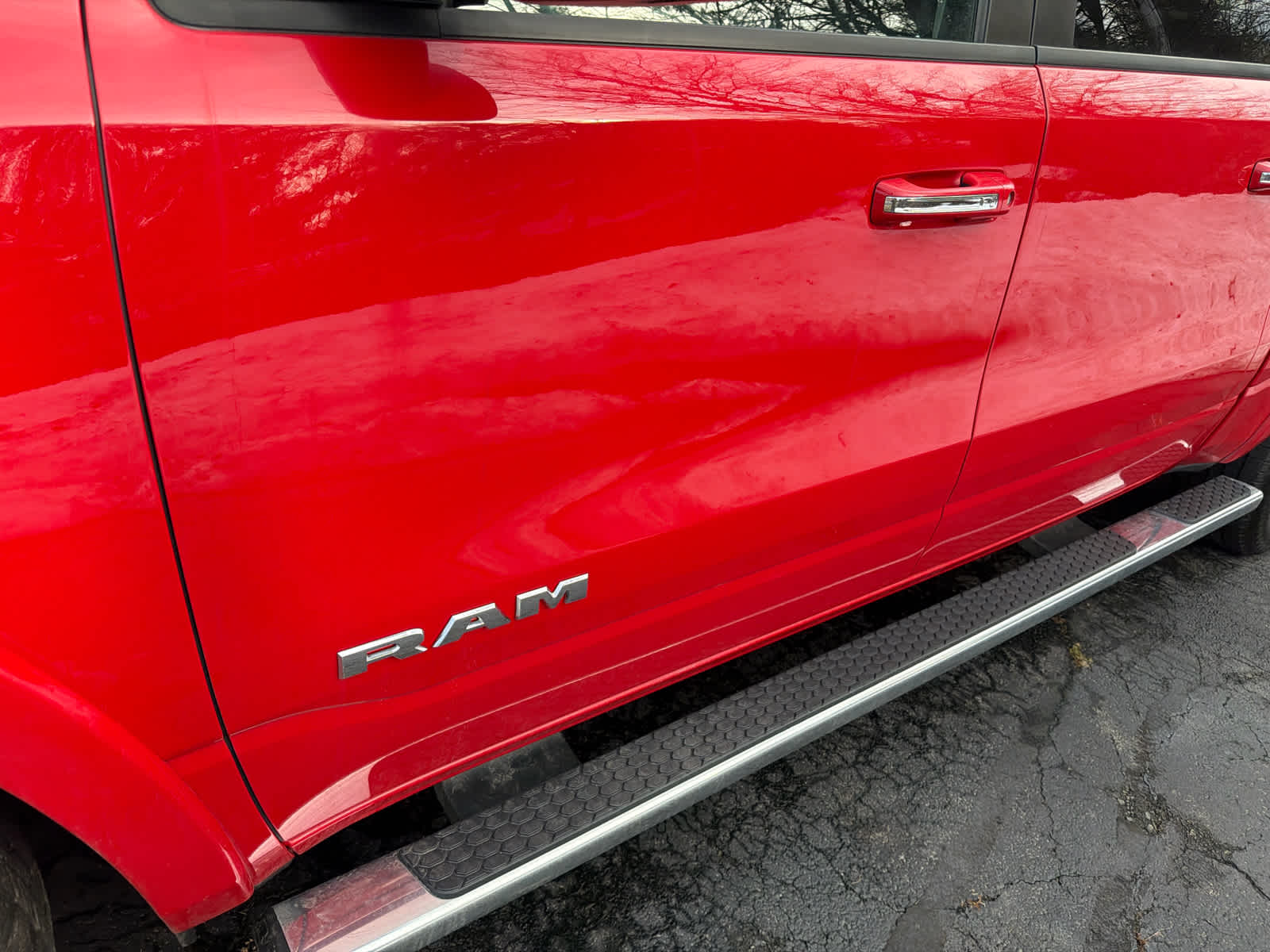 2022 RAM 1500 Laramie Crew Cab 4x4 5'7" Box