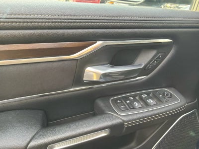 2021 RAM 1500 Laramie Crew Cab 4x4 5'7" Box