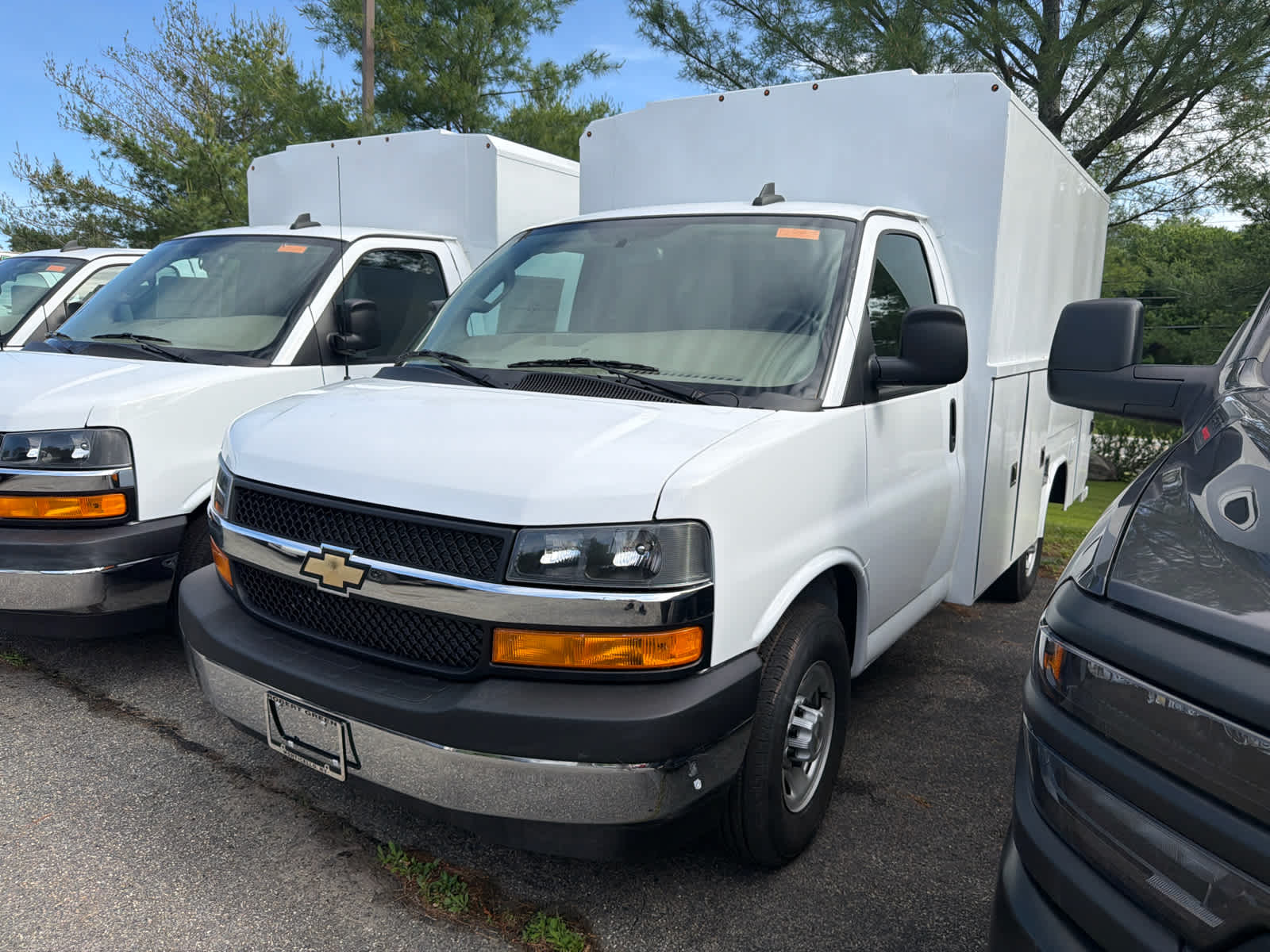 2023 Chevrolet Express Cutaway 3500 1WT