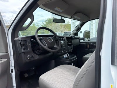 2025 Chevrolet Express Cutaway 3500 1WT