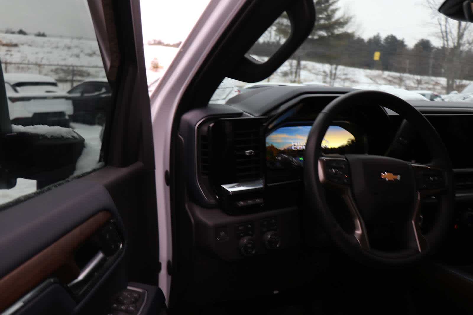 2024 Chevrolet Silverado 3500 HD High Country DRW