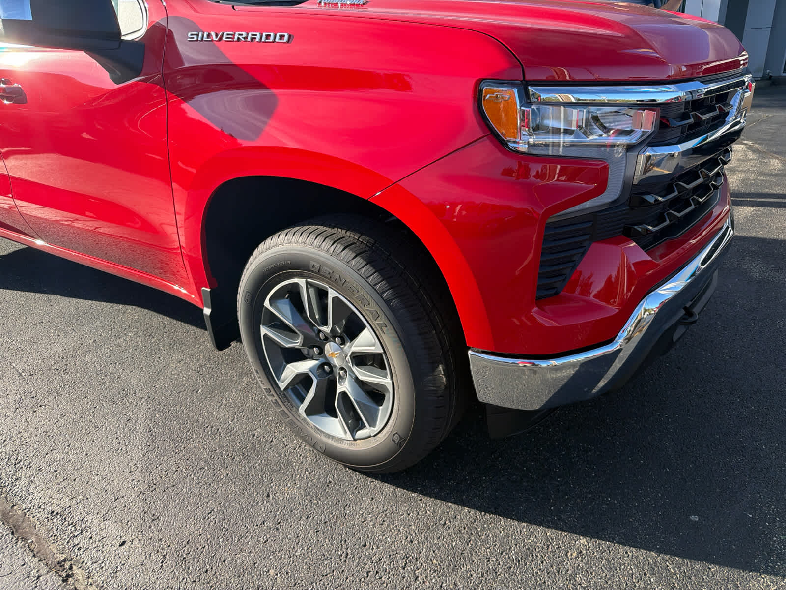 2026 Chevrolet Silverado 1500 LT (2FL)