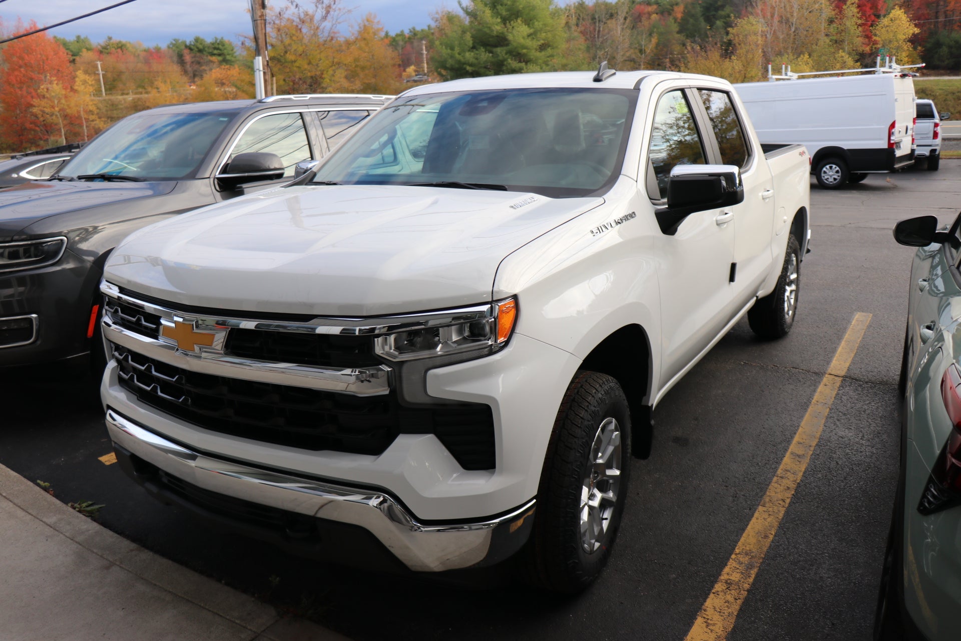 2026 Chevrolet Silverado 1500 LT (2FL)