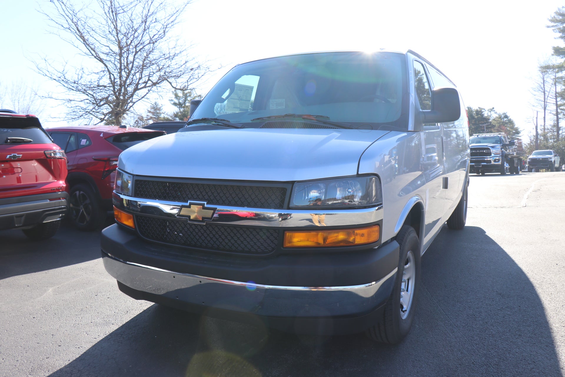 2026 Chevrolet Express Cargo 1WT