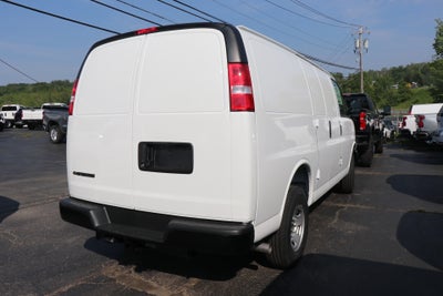 2025 Chevrolet Express Cargo 3500 WT