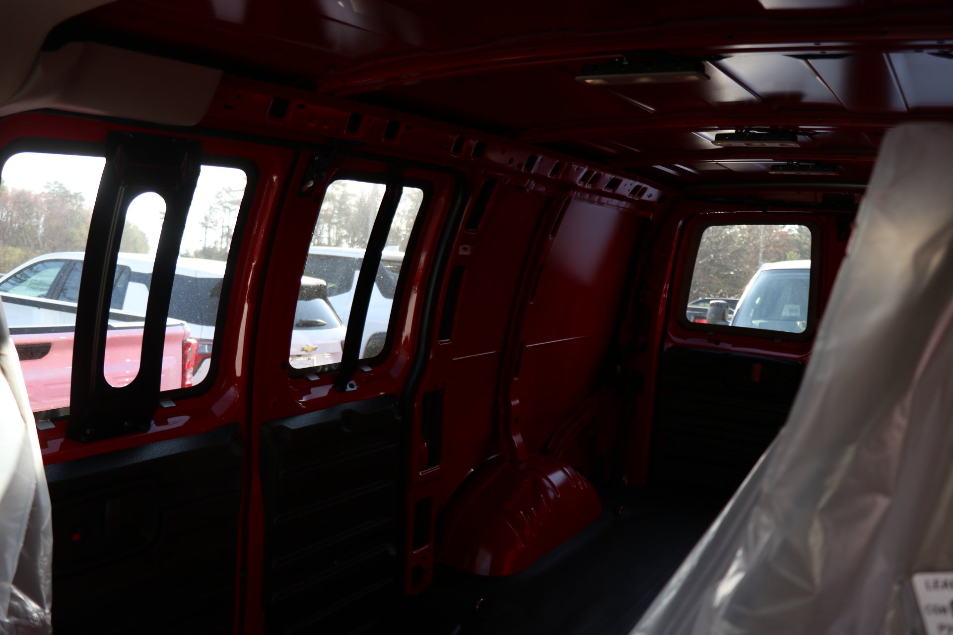 2025 Chevrolet Express Cargo 3500 WT