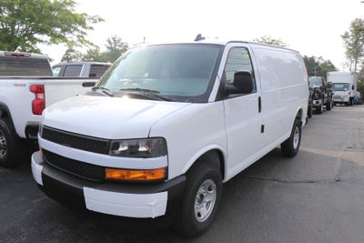 2025 Chevrolet Express Cargo 3500 WT