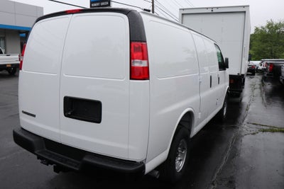 2025 Chevrolet Express Cargo 3500 WT