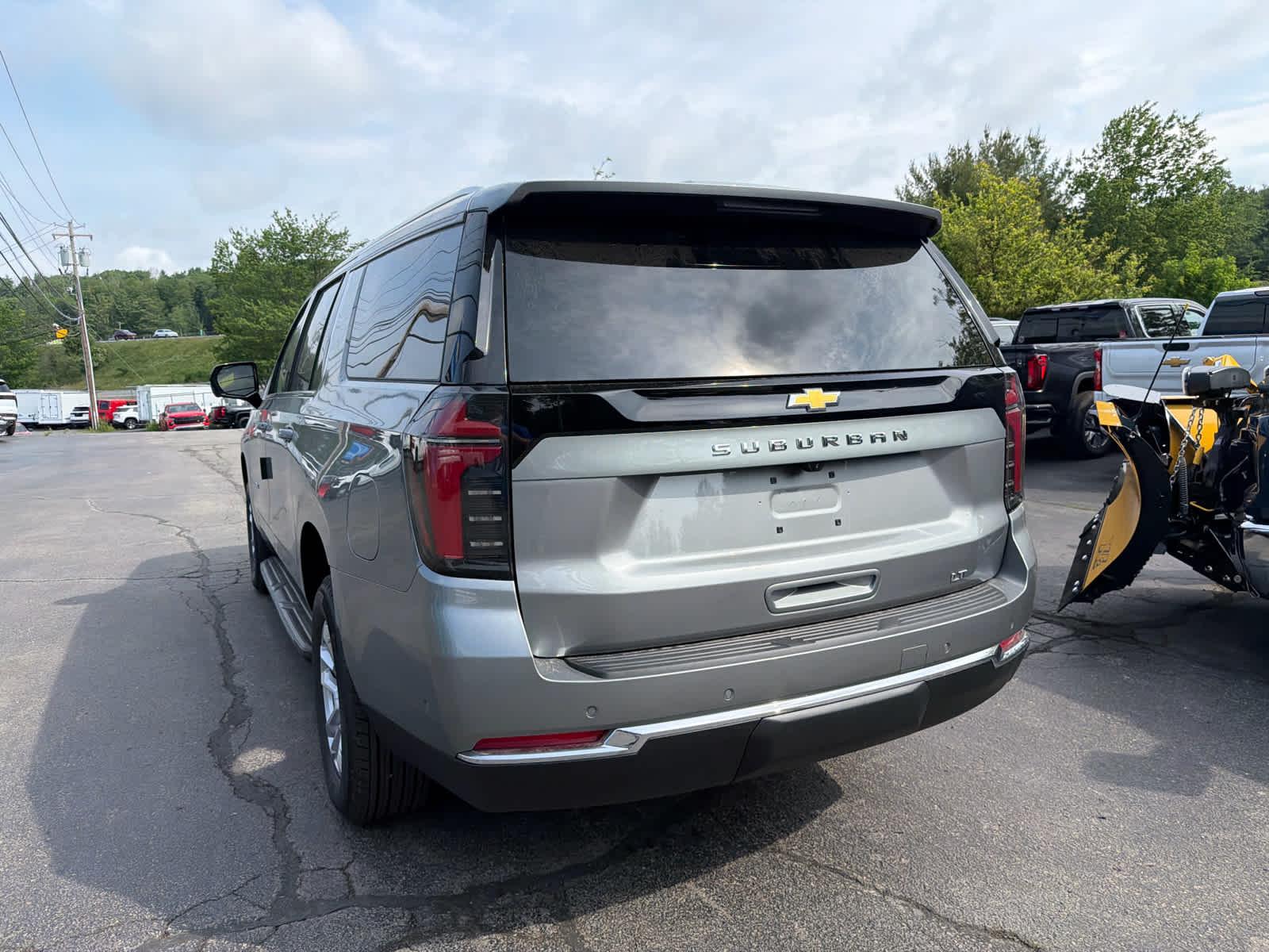 2026 Chevrolet Suburban LT