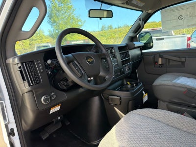 2026 Chevrolet Express Cutaway 3500 1WT