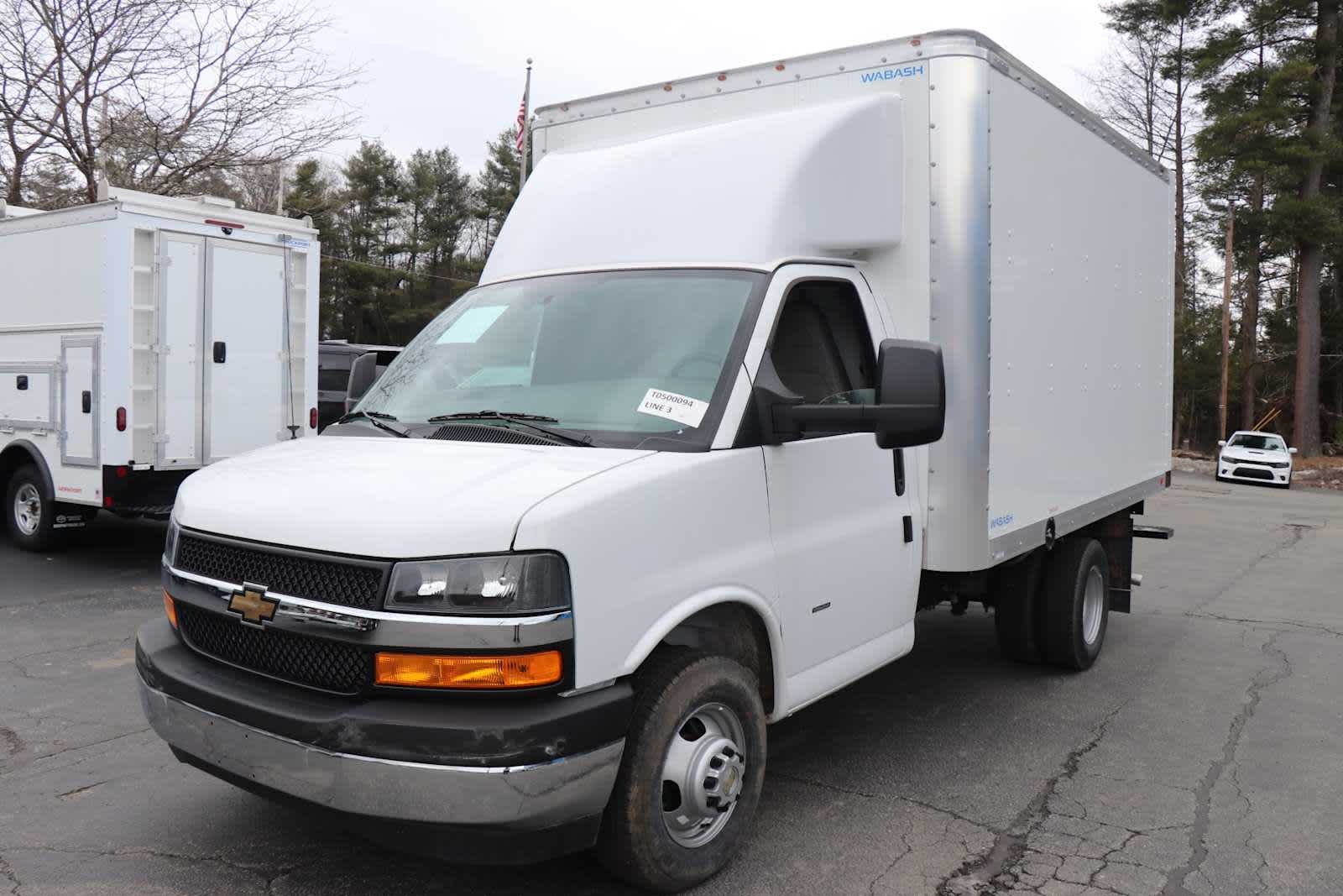 2025 Chevrolet Express Cutaway 3500 1WT