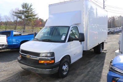 2025 Chevrolet Express Cutaway 3500 1WT