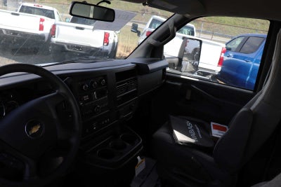 2025 Chevrolet Express Cutaway 3500 1WT