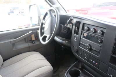 2025 Chevrolet Express Cutaway 3500 1WT