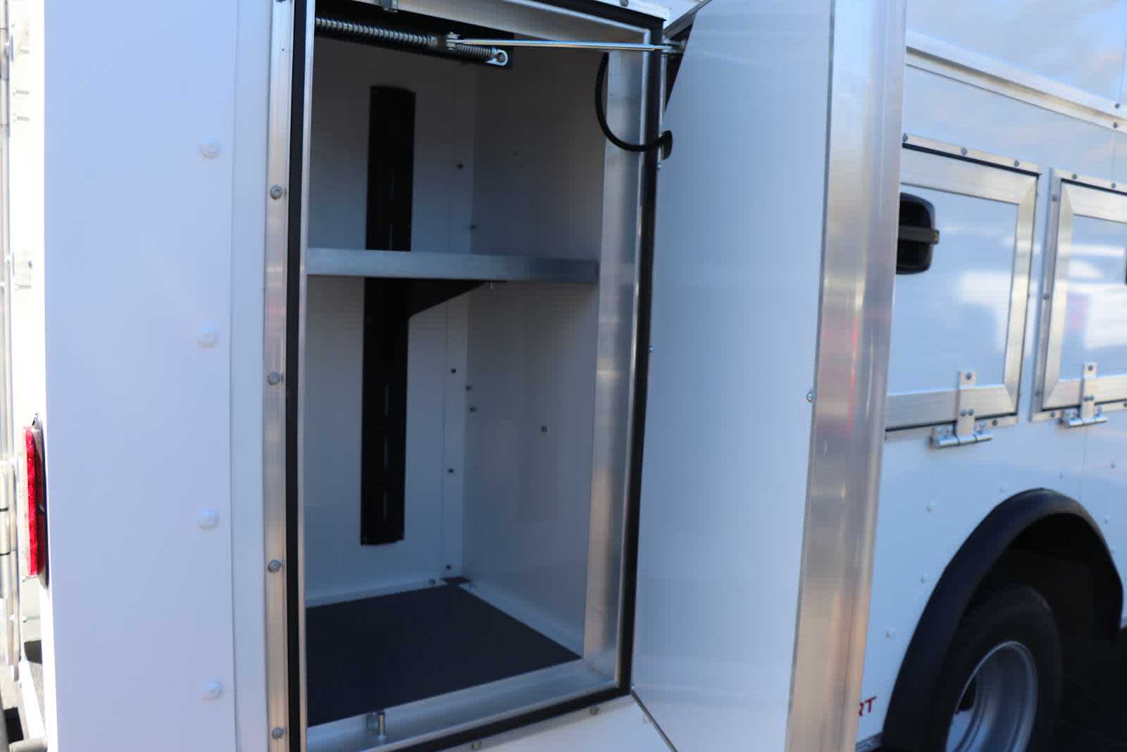 2026 Chevrolet Express Cutaway 4500 2WT