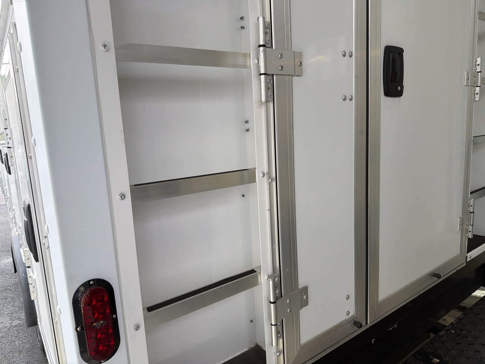 2026 Chevrolet Express Cutaway 4500 2WT