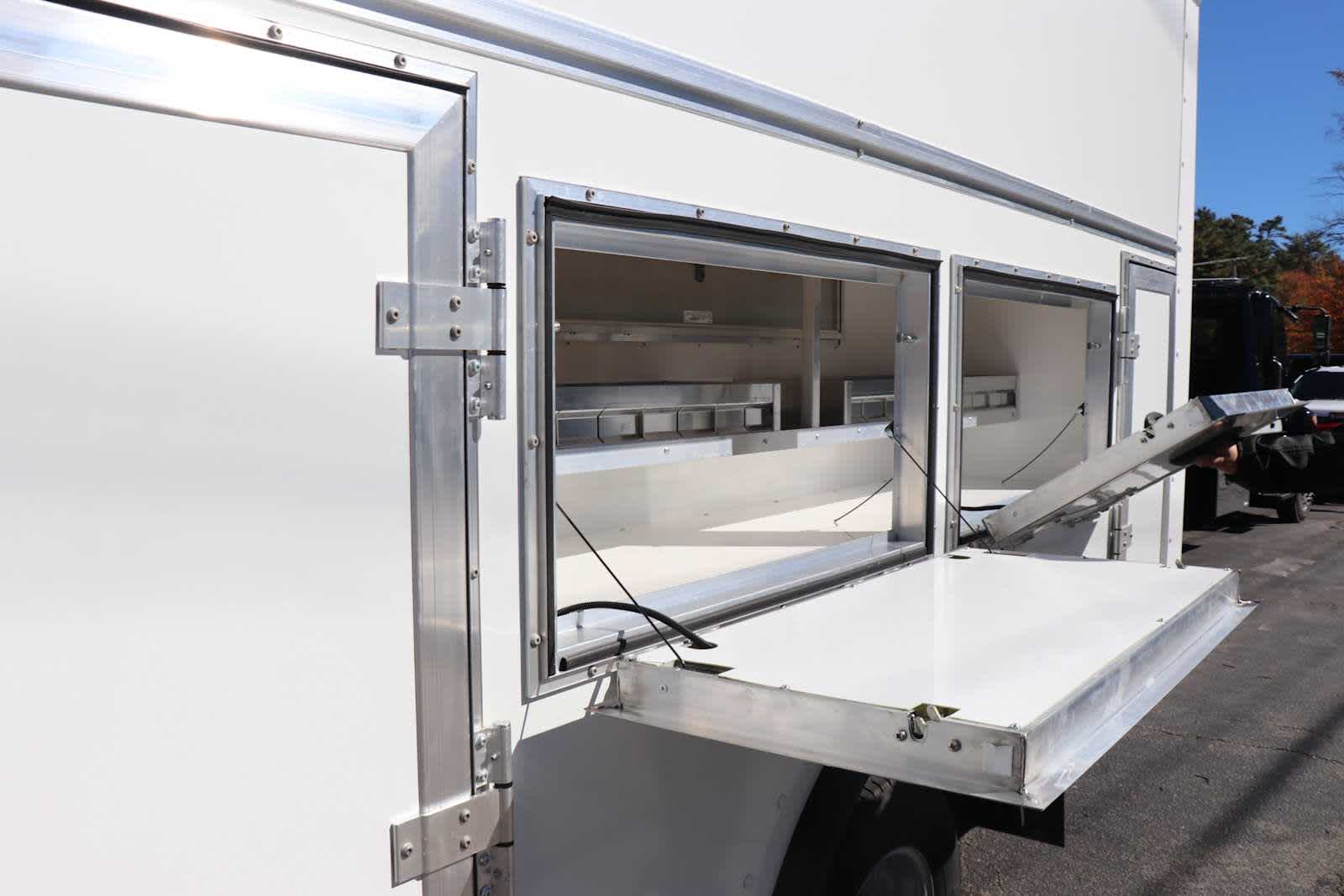 2026 Chevrolet Express Cutaway 4500 2WT