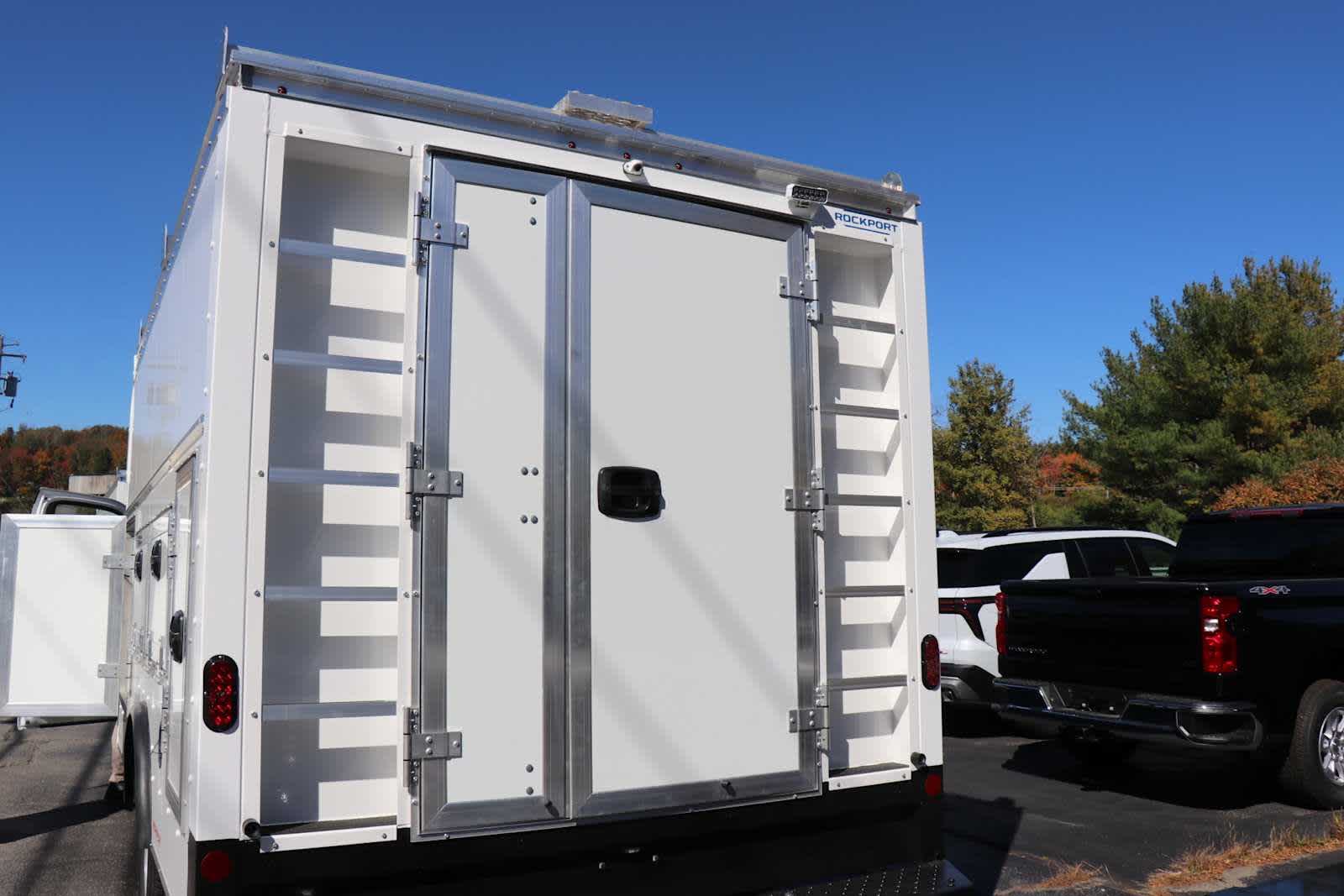 2026 Chevrolet Express Cutaway 4500 2WT