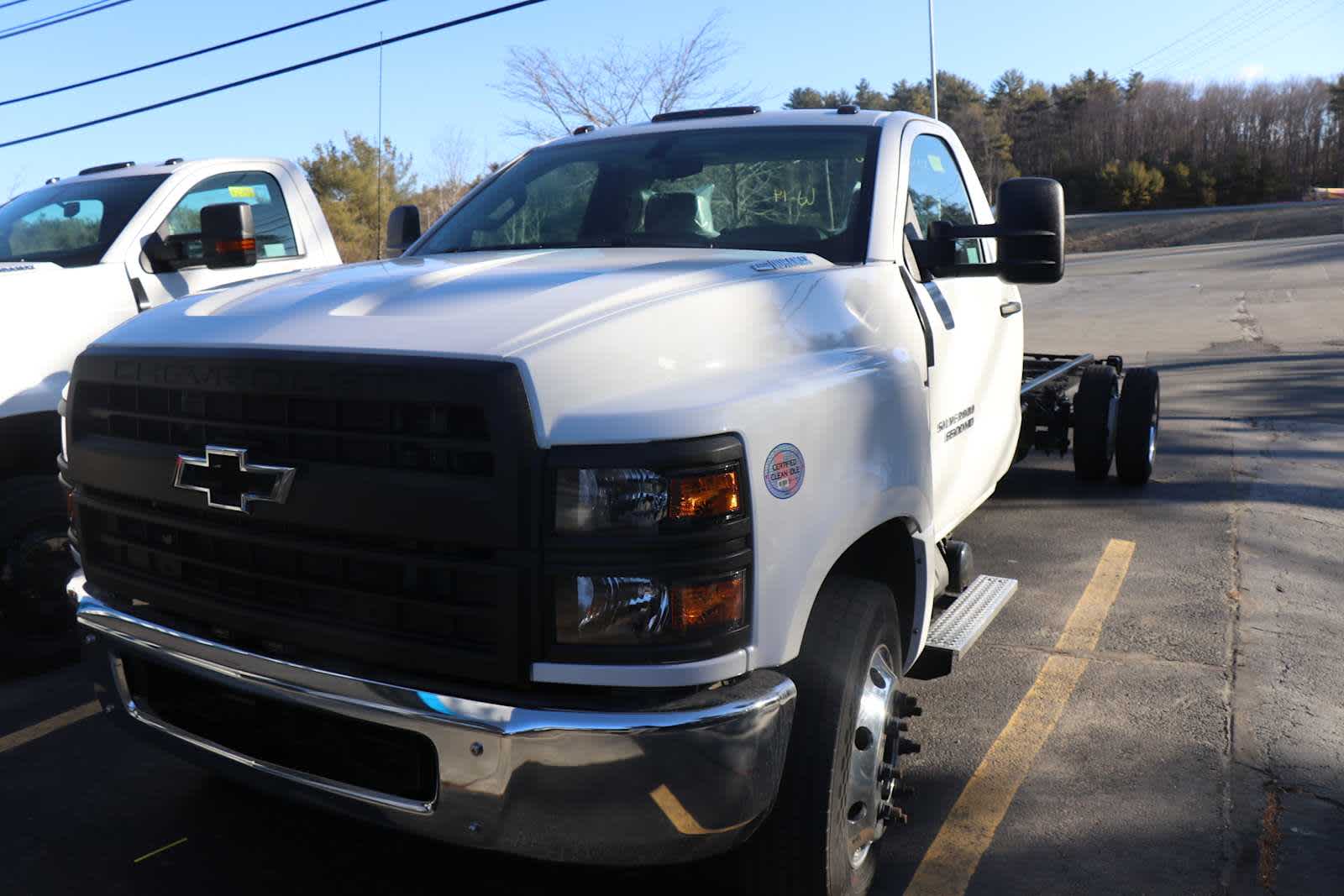 2024 Chevrolet Silverado 6500 HD Work Truck