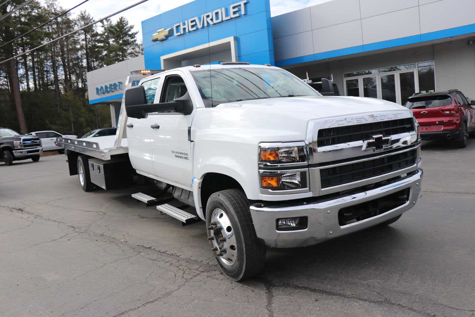 2024 Chevrolet Silverado 6500 HD Work Truck