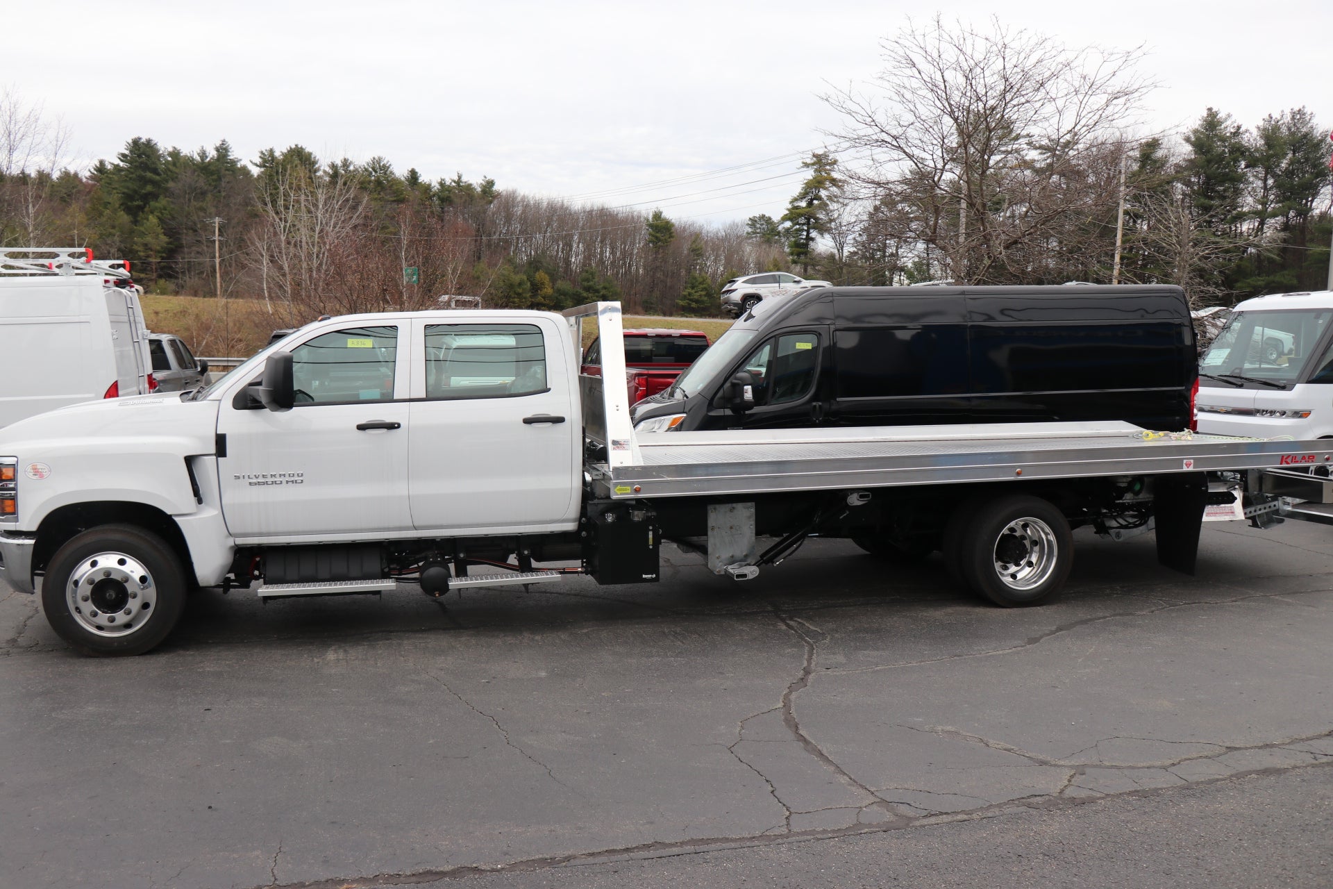 2024 Chevrolet Silverado 6500 HD Work Truck