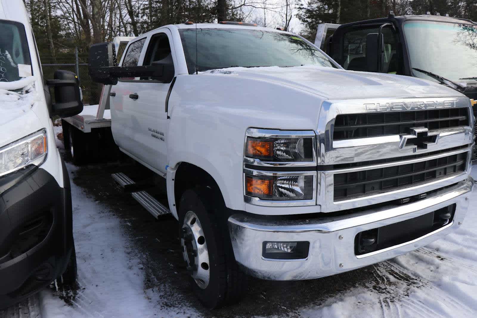 2024 Chevrolet Silverado 6500 HD Work Truck