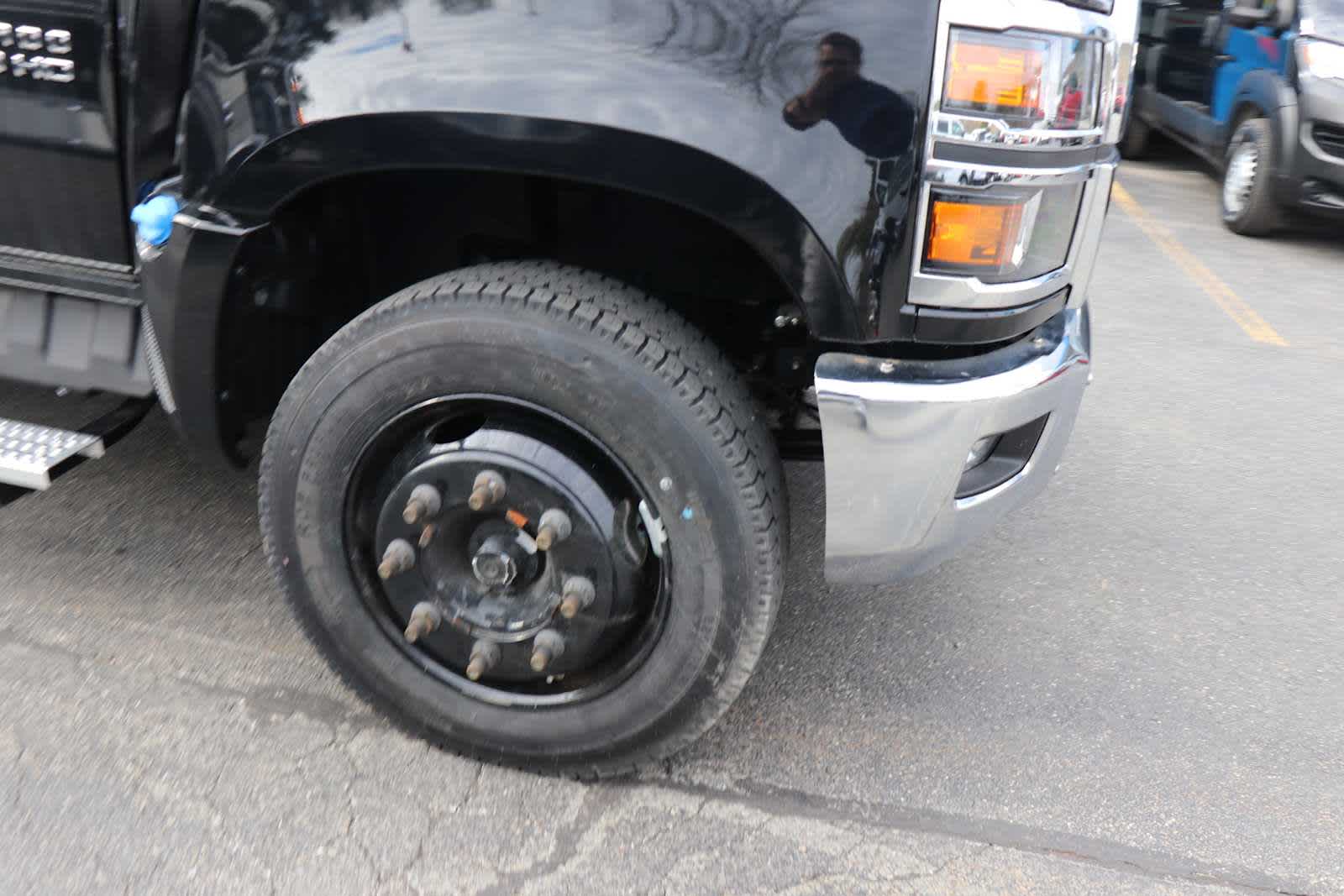 2024 Chevrolet Silverado 6500 HD Work Truck