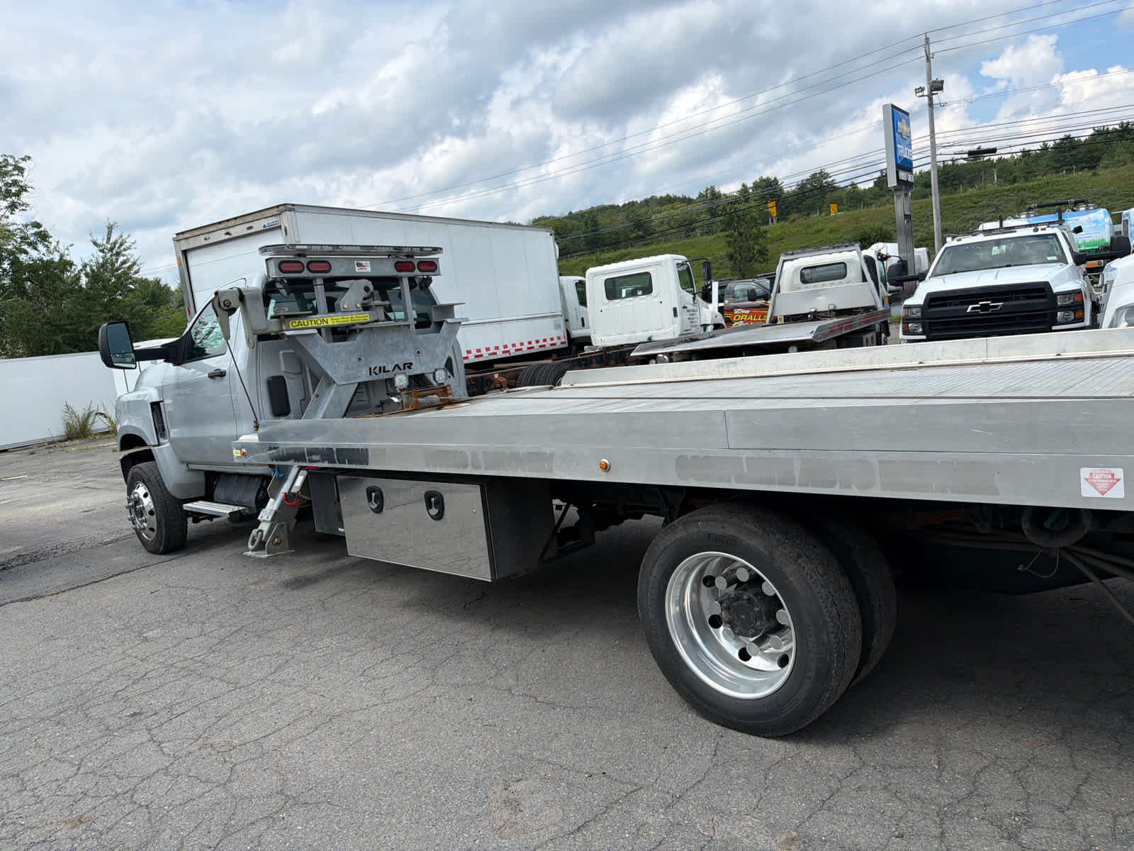 2024 Chevrolet Silverado 6500 HD Work Truck
