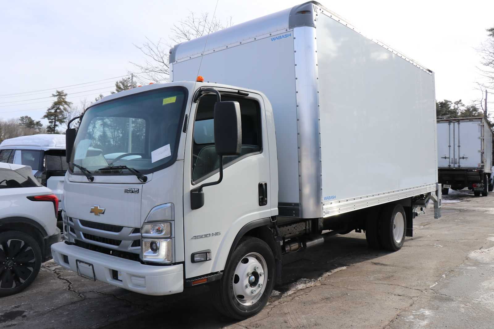 2024 Chevrolet Low Cab Forward 4500 HG NA