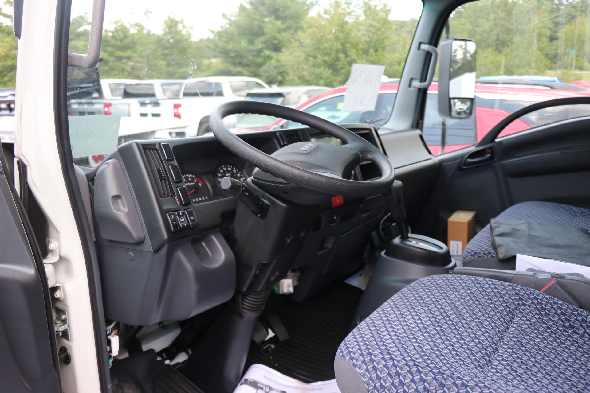 2024 Chevrolet Low Cab Forward 4500 HG NA