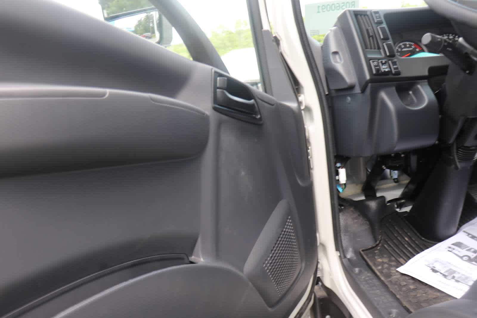 2024 Chevrolet Low Cab Forward 4500 NA