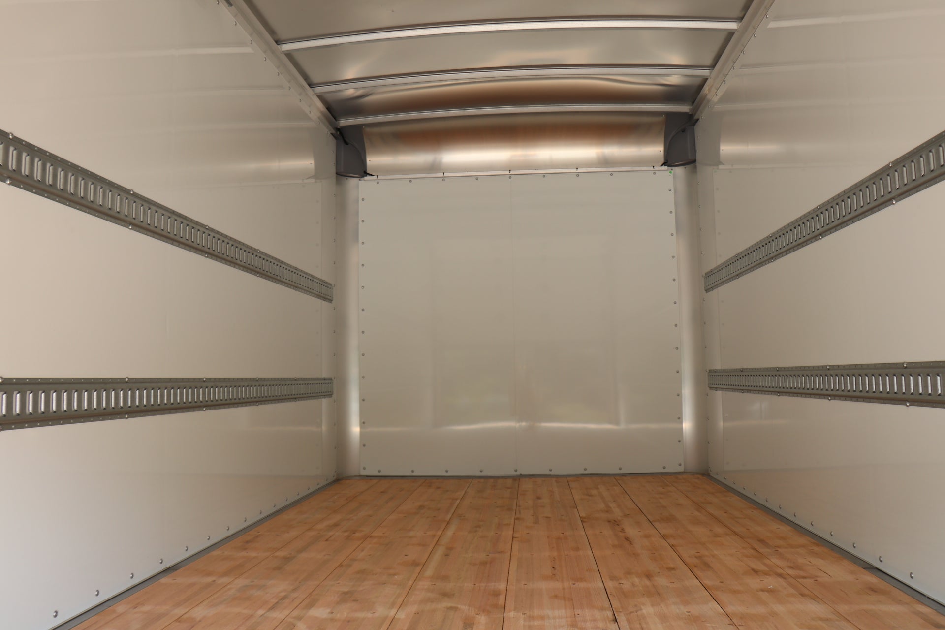 2024 Chevrolet Low Cab Forward 4500 HG NA