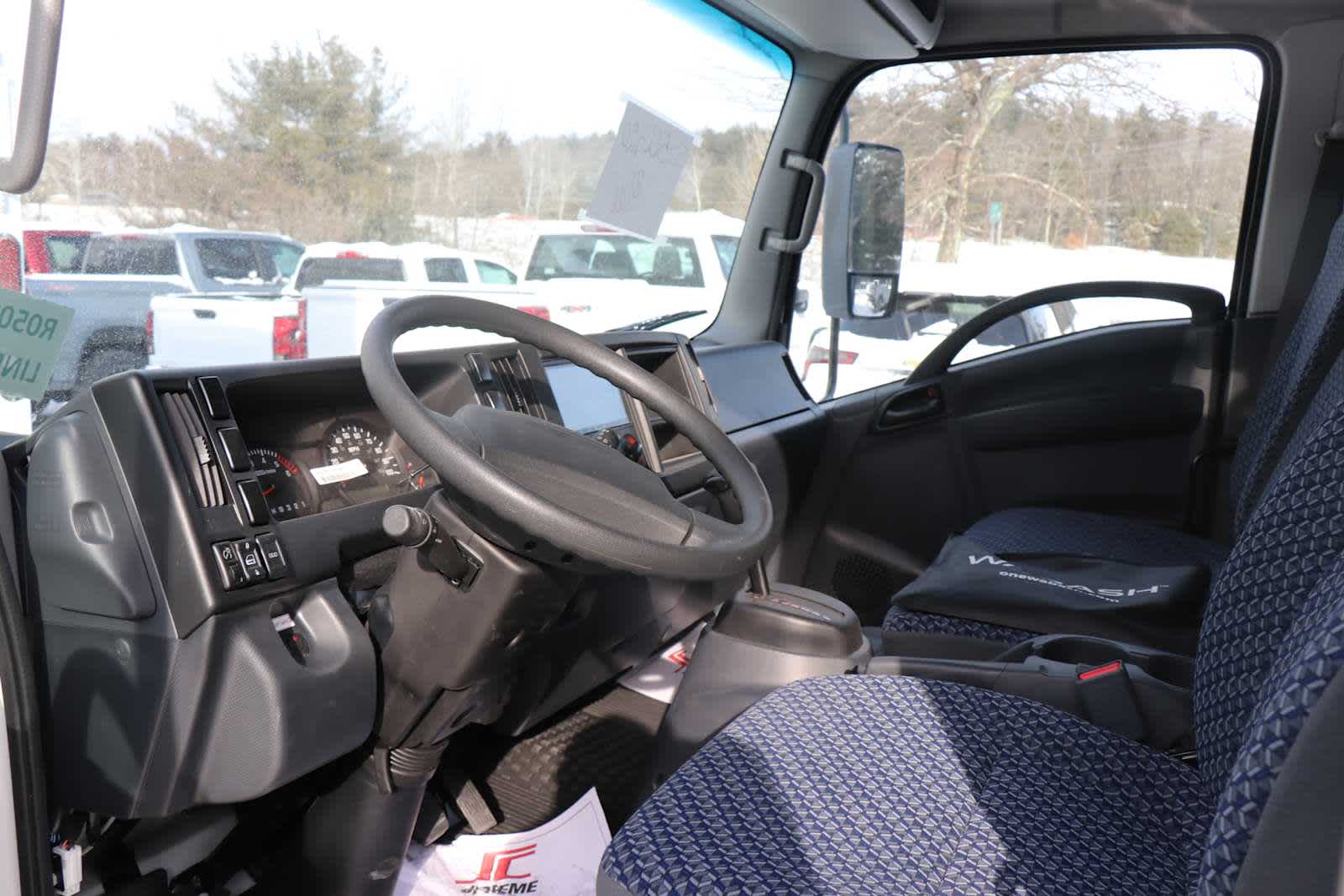 2025 Chevrolet Low Cab Forward 5500 HG NA