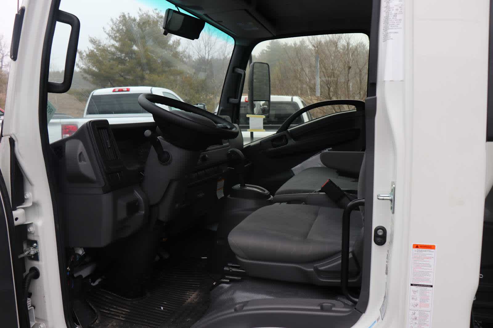 2025 Chevrolet Low Cab Forward 5500 XD 1WT